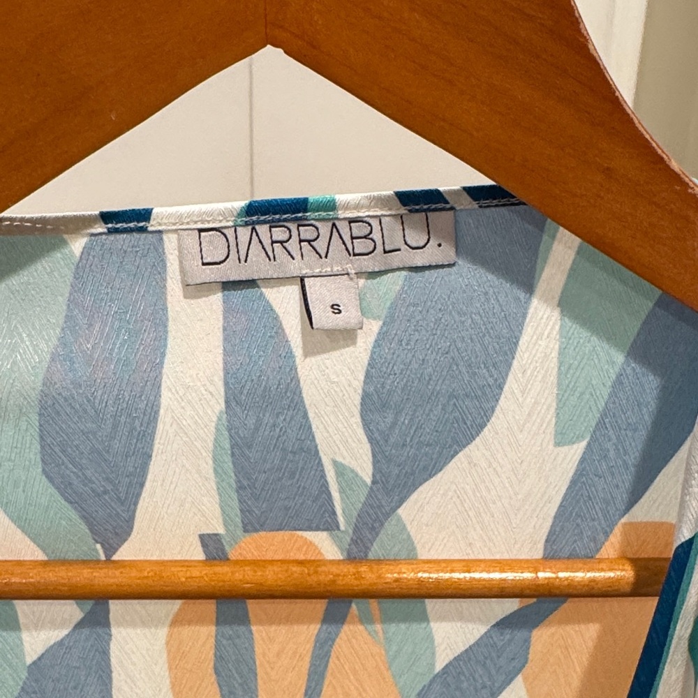 Diarrablu Leaf-Print Blouse in Blue, Teal & Peach